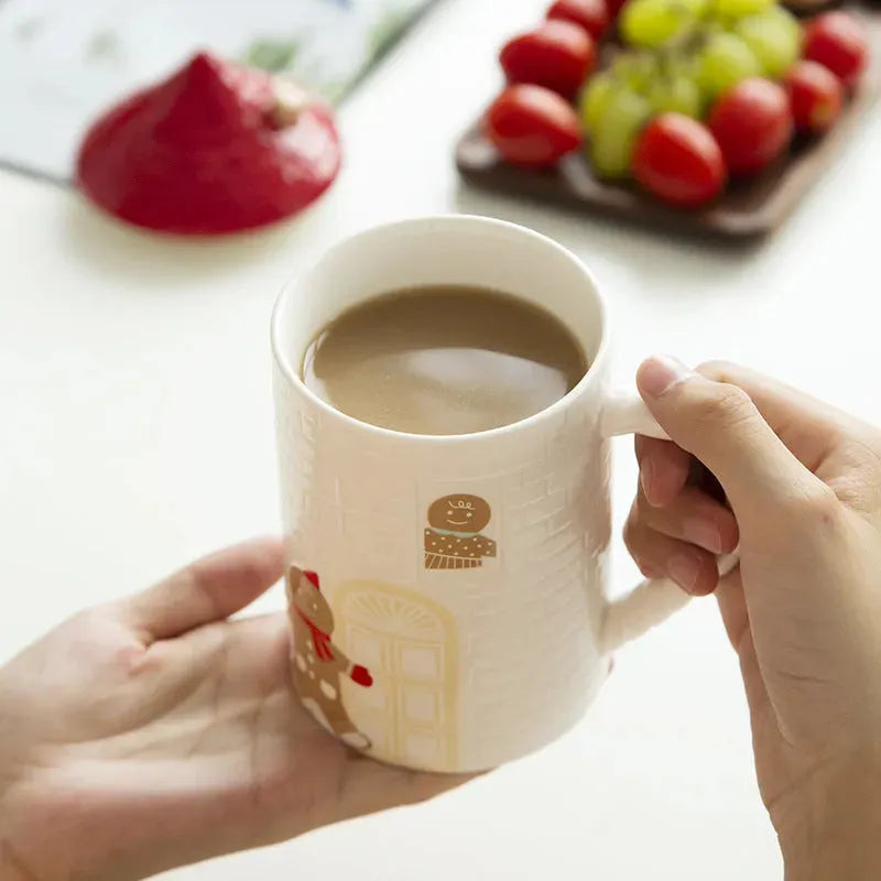 Gingerbread Man Red House Water Cup House Cottage Mug Coffee Cup With Lid - Bellarte Enchanté Gingerbread Man Red House Water Cup House Cottage Mug Coffee Cup With Lid